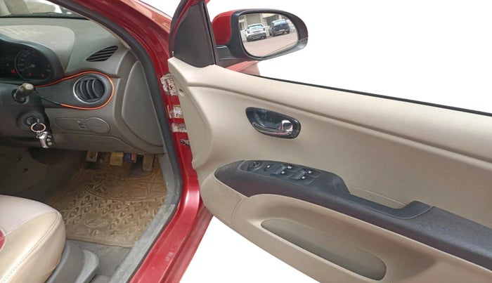 2012 Hyundai i10 SPORTZ 1.2, Petrol, Manual, 91,136 km, interior