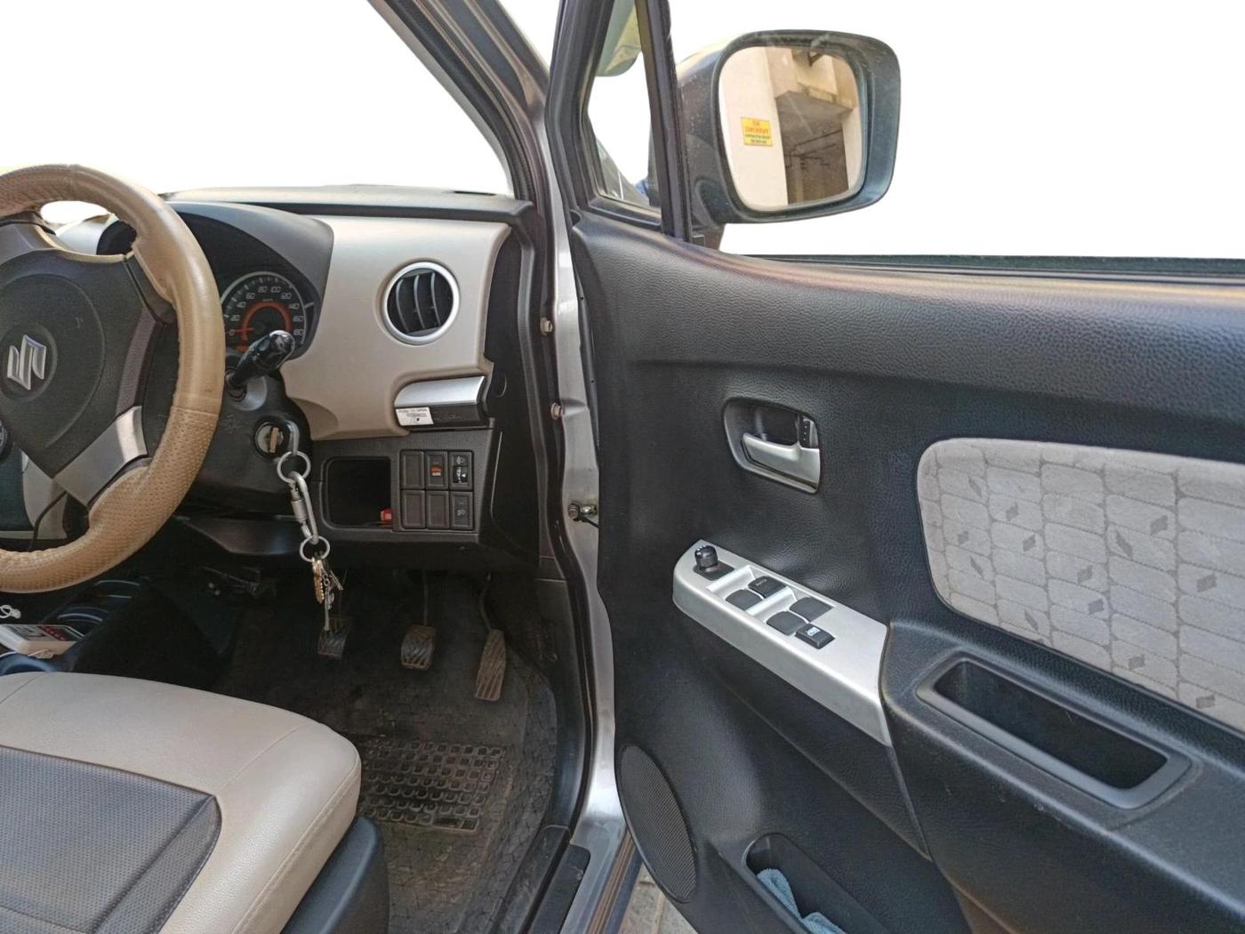 2014 Maruti Wagon R 1.0 VXI, Petrol, Manual, 15,499 km, interior