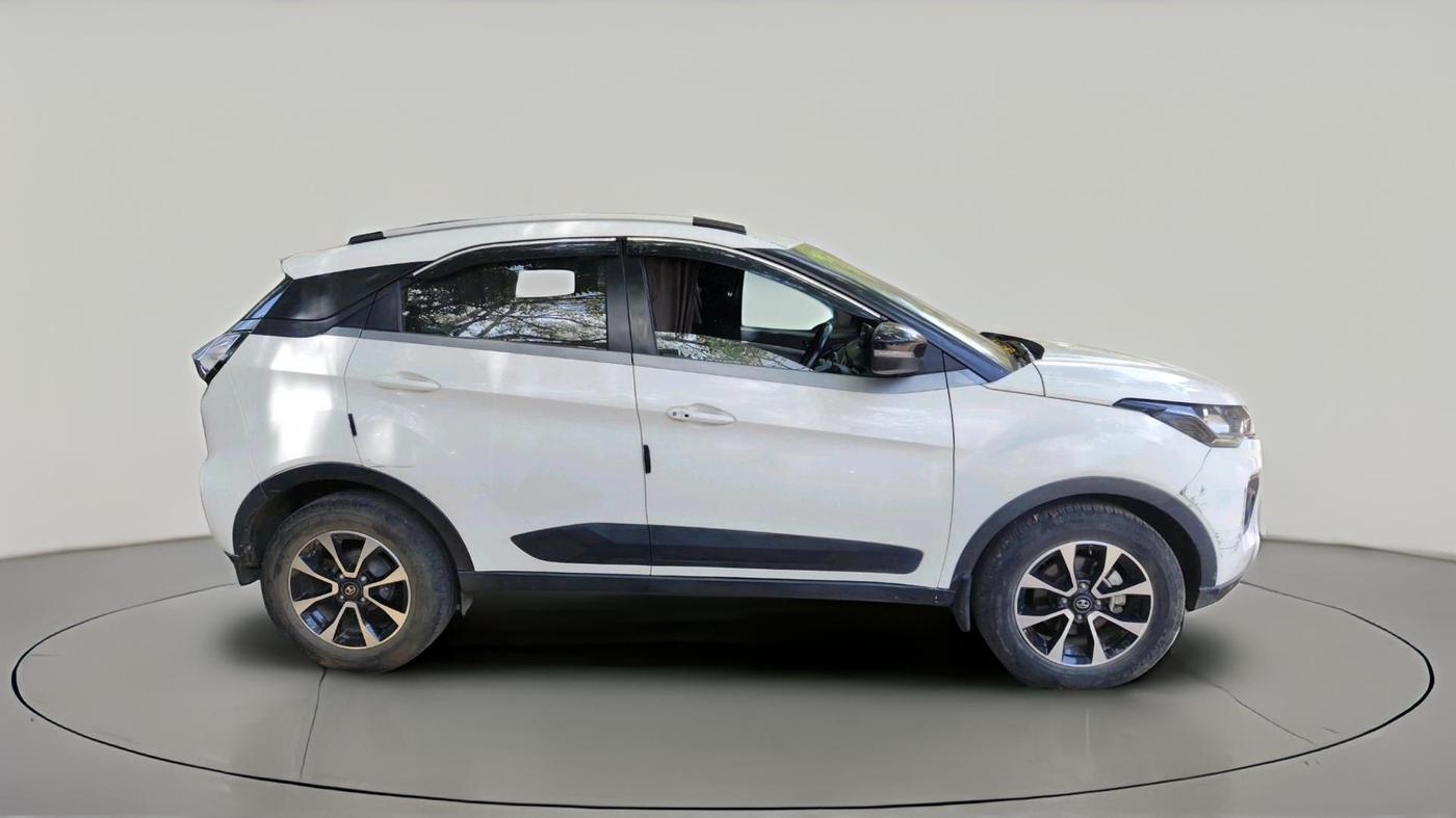 2021 Tata NEXON XZA PLUS SUNROOF PETROL, Petrol, Automatic, 32,119 km, exterior