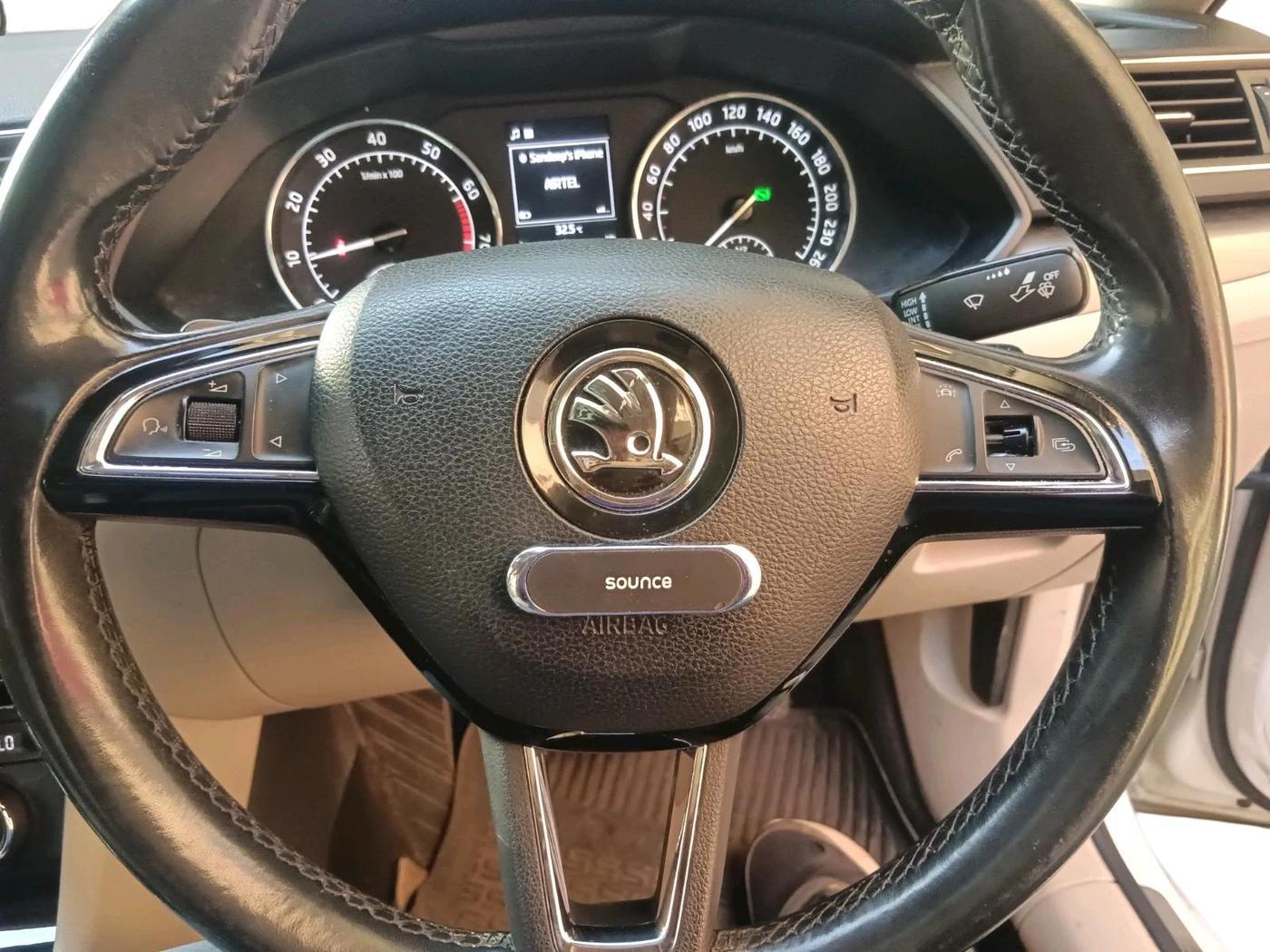 2016 Skoda Superb STYLE 1.8 TSI MT, Petrol, Manual, 99,138 km, interior