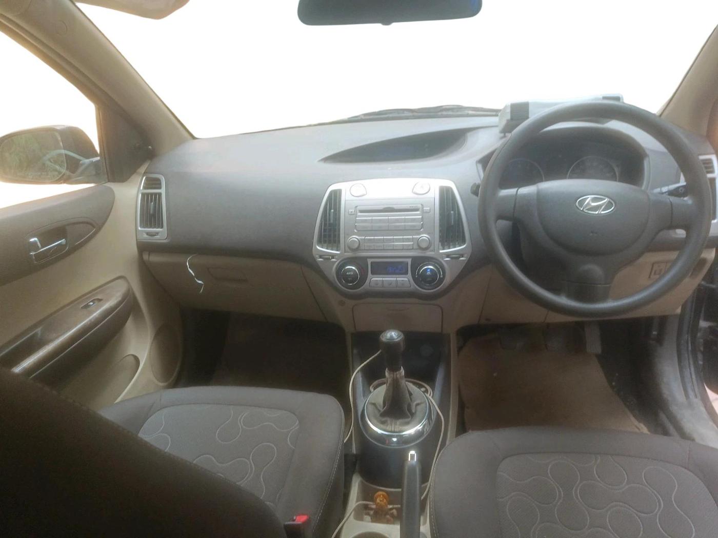 2011 Hyundai i20 MAGNA (O) 1.2, Petrol, Manual, 51,426 km, interior