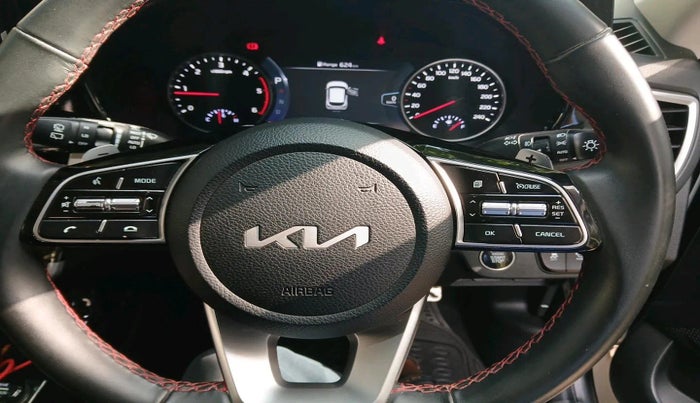 2022 KIA SELTOS GTX PLUS AT 1.5 DIESEL, Diesel, Automatic, 33,828 km, interior