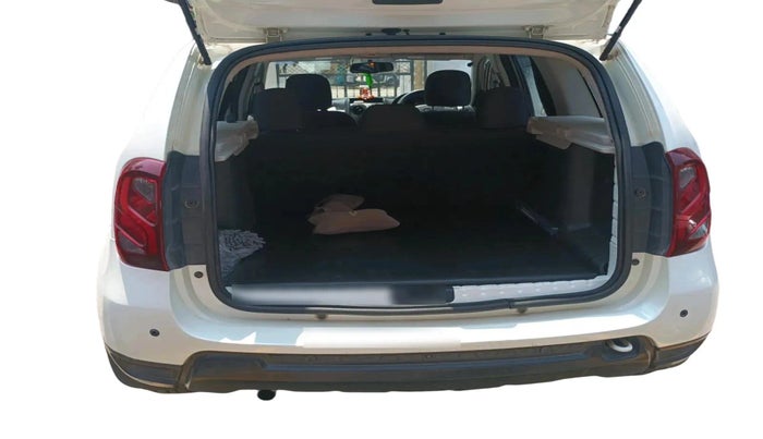 2017 Renault Duster RXS CVT, Petrol, Automatic, 40,100 km, exterior