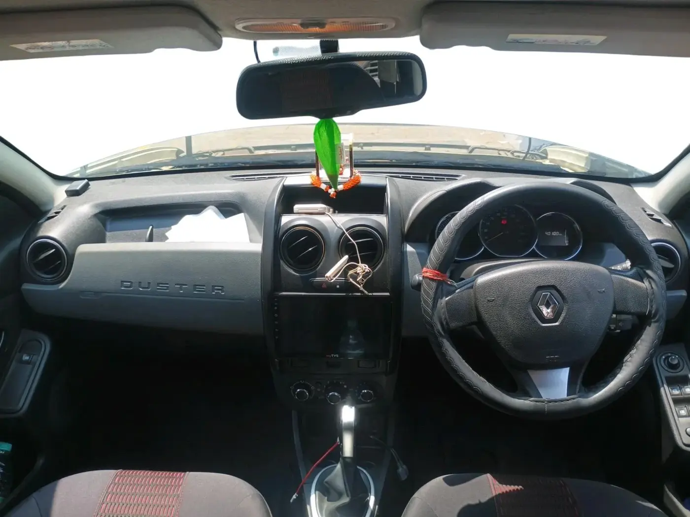 2017 Renault Duster RXS CVT, Petrol, Automatic, 40,100 km, interior