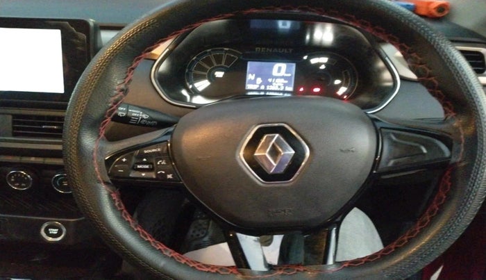 2022 Renault Kiger RXT (O) AMT DUAL TONE, Petrol, Automatic, 41,168 km, interior