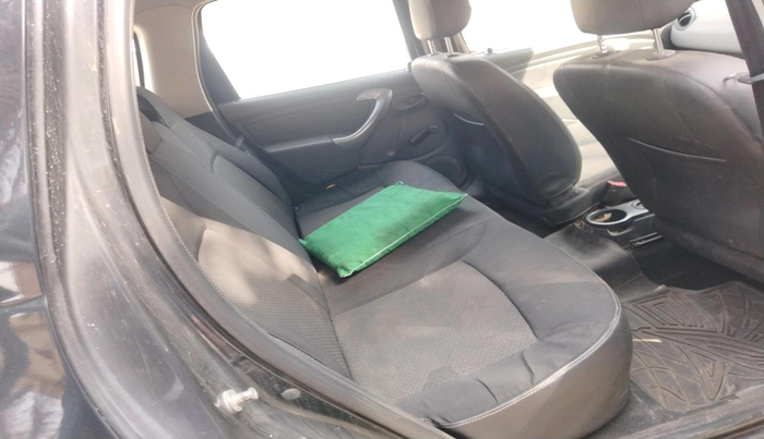 2014 Renault Duster RXE PETROL, Petrol, Manual, 48,882 km, interior