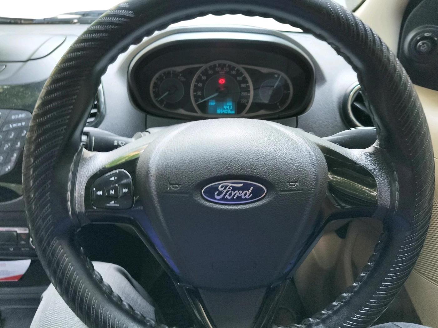 2017 Ford Figo Aspire TITANIUM1.5 DIESEL, Diesel, Manual, 1,65,403 km, interior