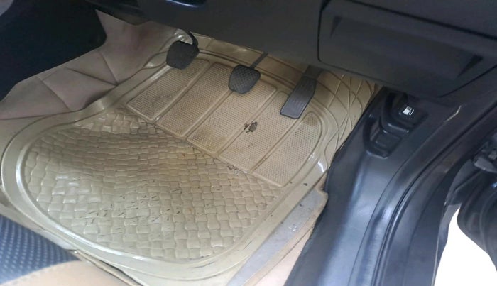 2017 Honda City 1.5L I-DTEC V, Diesel, Manual, 84,260 km, interior