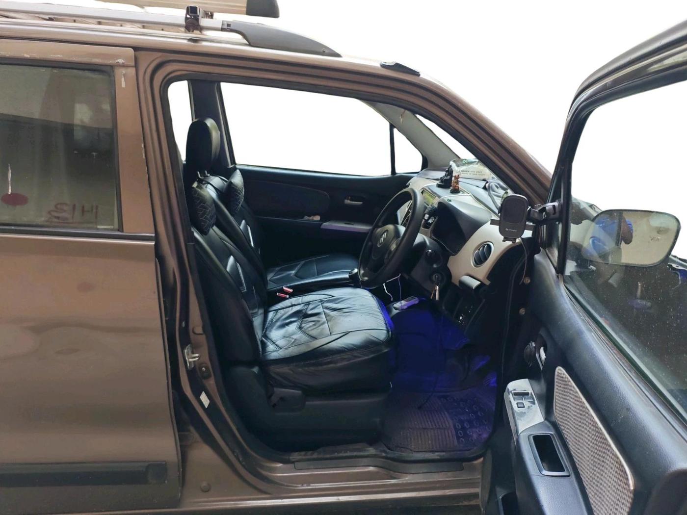 2013 Maruti Wagon R 1.0 LXI CNG, CNG, Manual, 84,802 km, interior