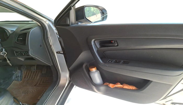 2016 Maruti Vitara Brezza VDI (O), Diesel, Manual, 1,49,673 km, interior