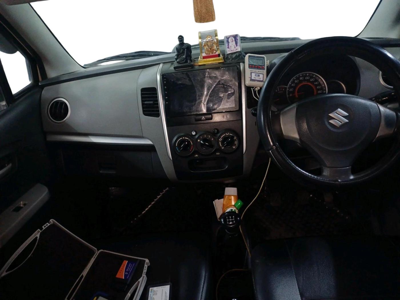 2011 Maruti Wagon R 1.0 VXI, Petrol, Manual, 95,643 km, interior