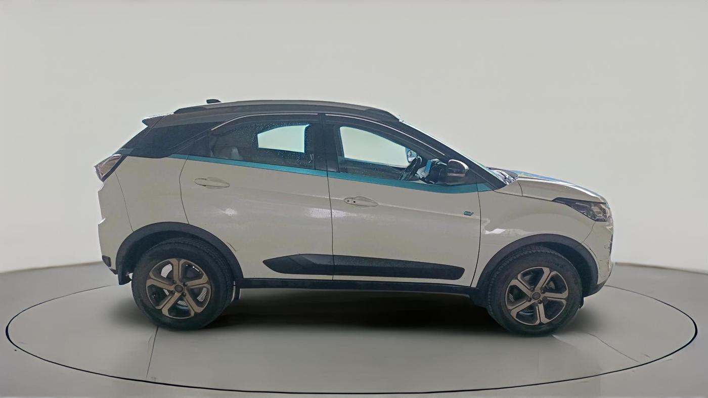 2022 Tata NEXON EV XZ PLUS, Electric, Automatic, 1,13,699 km, exterior