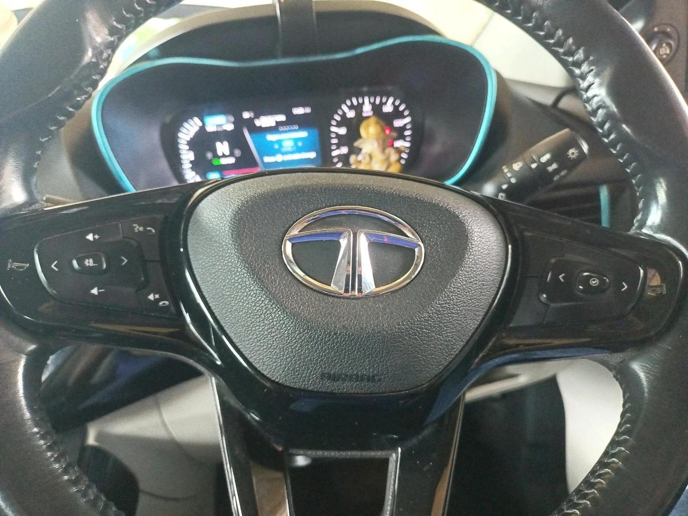2022 Tata NEXON EV XZ PLUS, Electric, Automatic, 1,13,699 km, interior