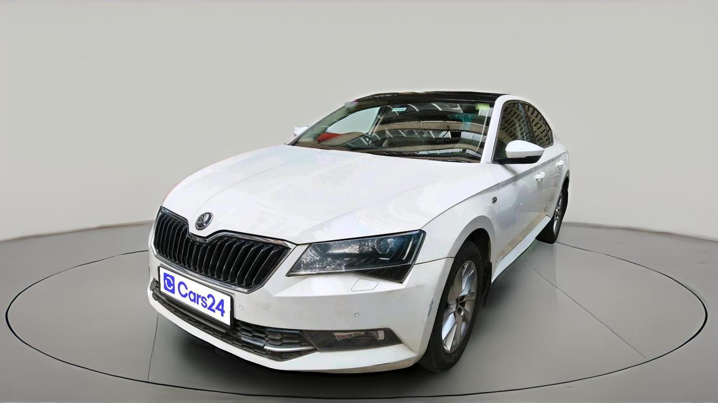 2017 Skoda Superb L&K 1.8 TSI AT, Petrol, Automatic, 52,089 km, exterior