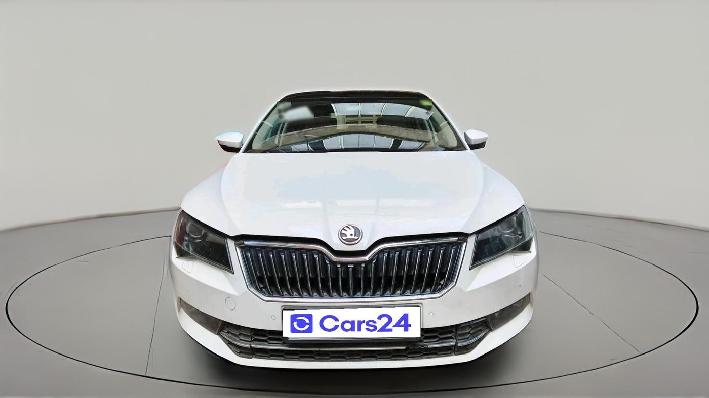 2017 Skoda Superb L&K 1.8 TSI AT, Petrol, Automatic, 52,089 km, exterior
