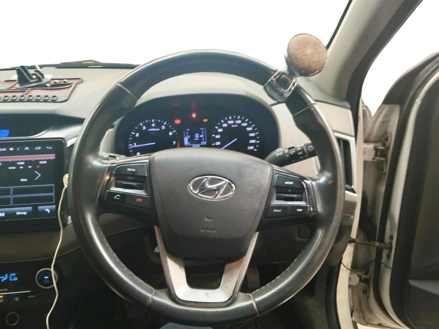 2016 Hyundai Creta SX PLUS AT 1.6 PETROL, Petrol, Automatic, 62,015 km, interior