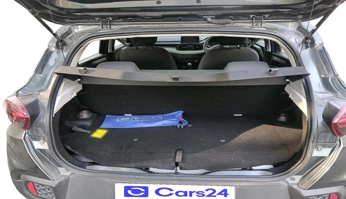 2024 Tata PUNCH ADVENTURE RHYTHM CNG, CNG, Manual, 22,748 km, exterior