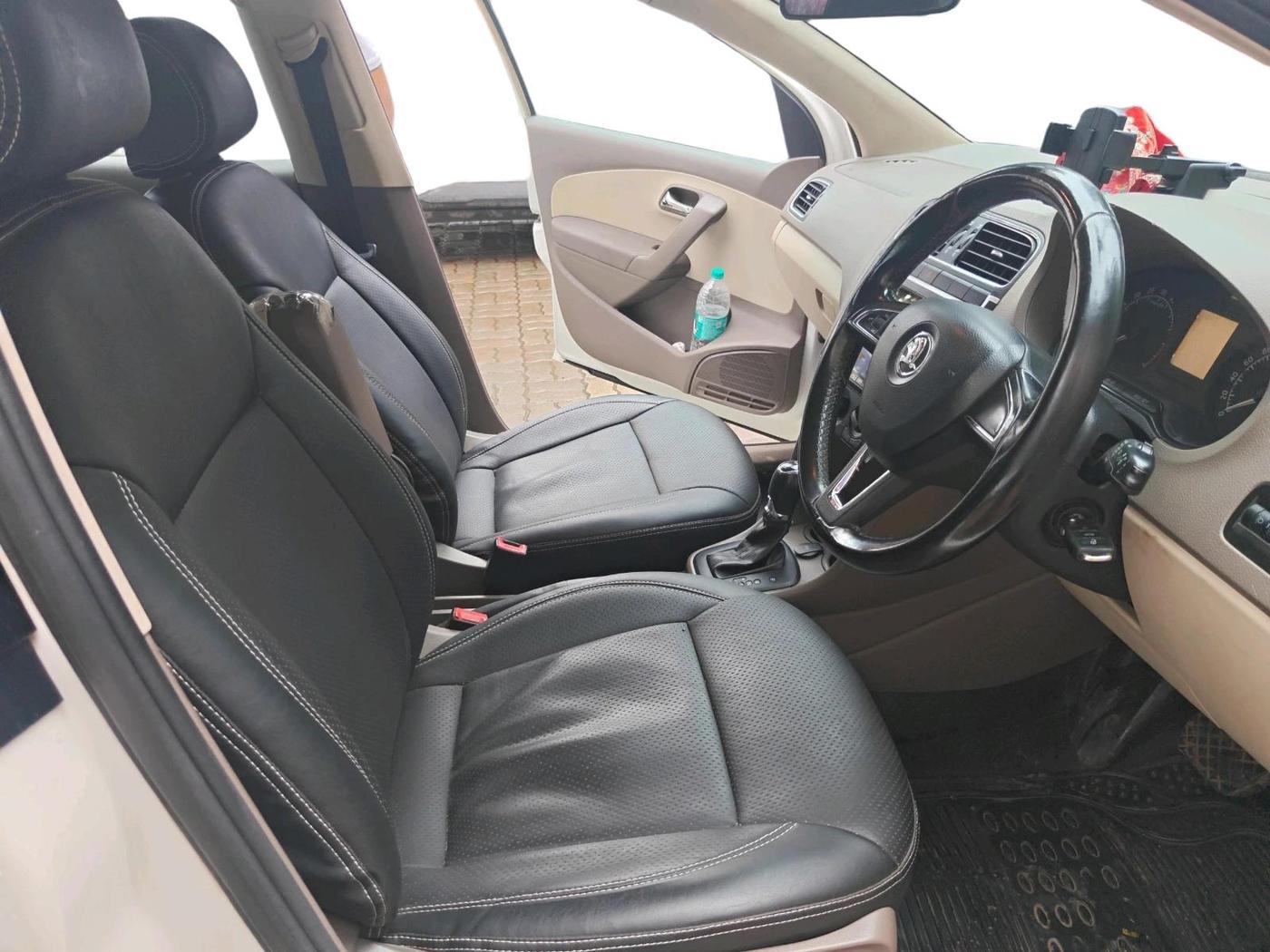 2015 Skoda Rapid AMBITION 1.5 TDI AT, Diesel, Automatic, 74,780 km, interior