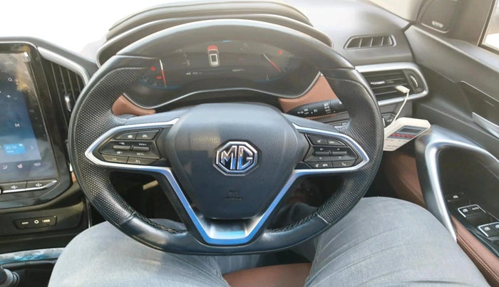 2020 MG HECTOR PLUS SHARP 2.0 DIESEL TURBO MT 6-STR, Diesel, Manual, 38,937 km, interior