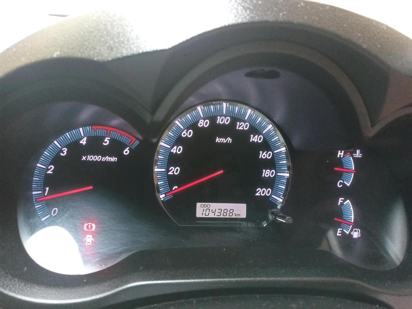2012 Toyota Fortuner 3.0 4X2 MT, Diesel, Manual, 1,04,388 km, interior