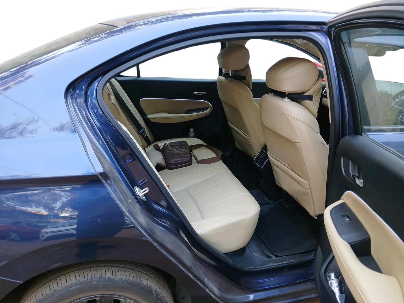 2025 Honda City 1.5L I-VTEC ZX CVT, Petrol, Automatic, 6,960 km, interior