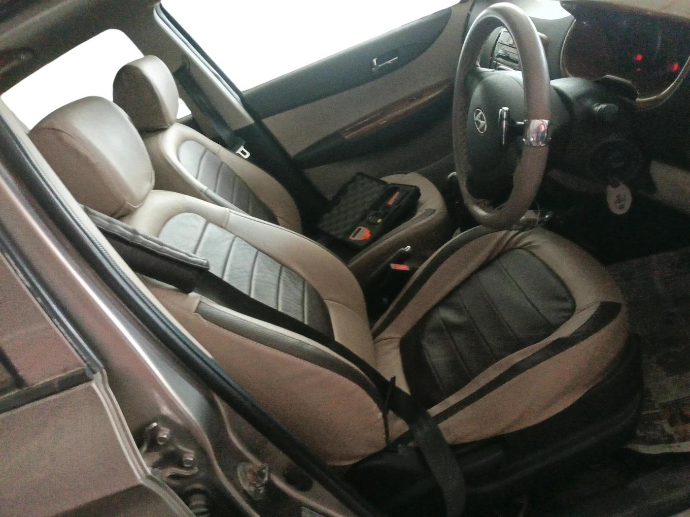 2013 Hyundai i20 MAGNA (O) 1.2, Petrol, Manual, 47,688 km, interior