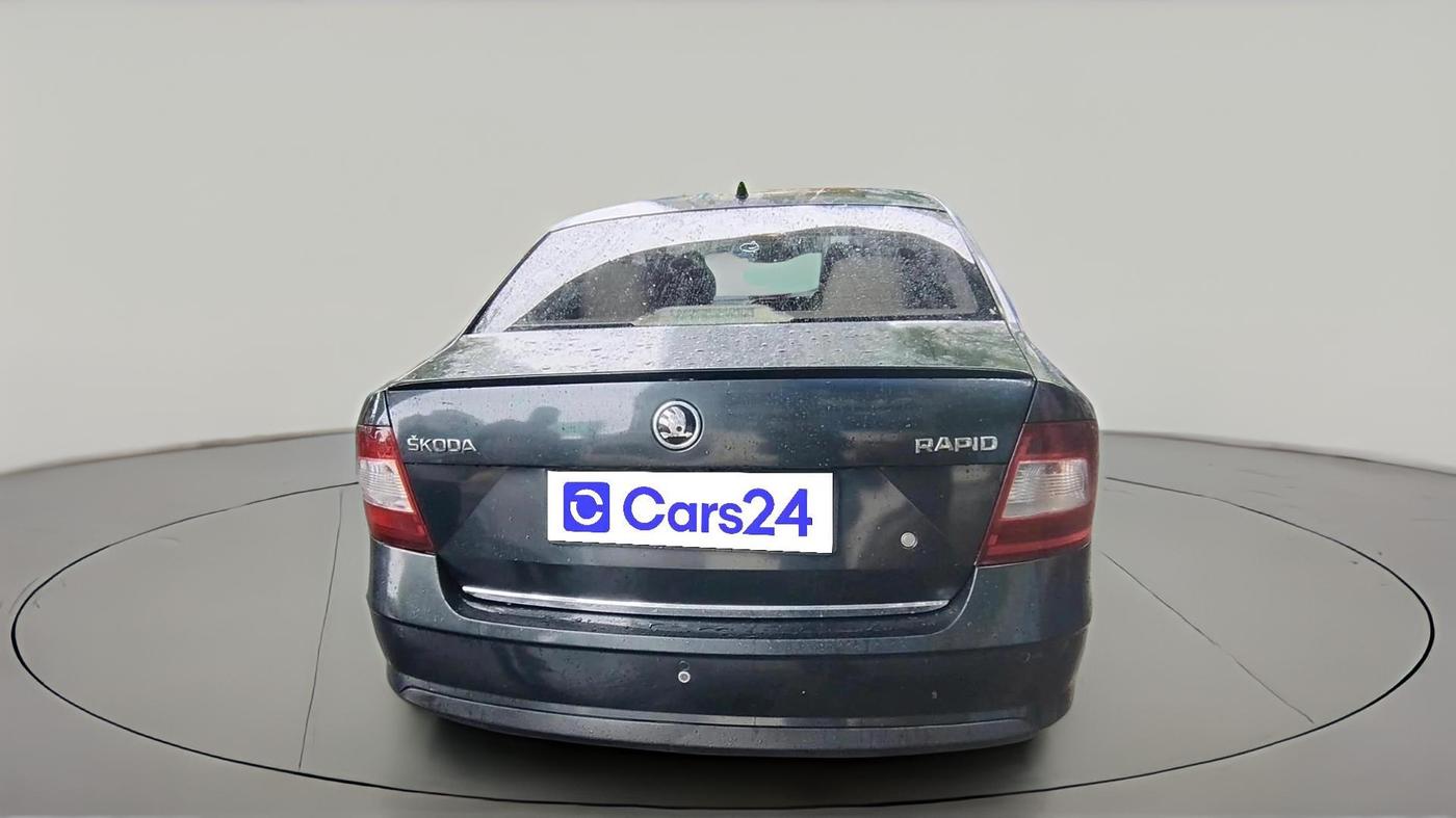 2017 Skoda Rapid STYLE 1.6 MPI AT, Petrol, Automatic, 49,017 km, exterior
