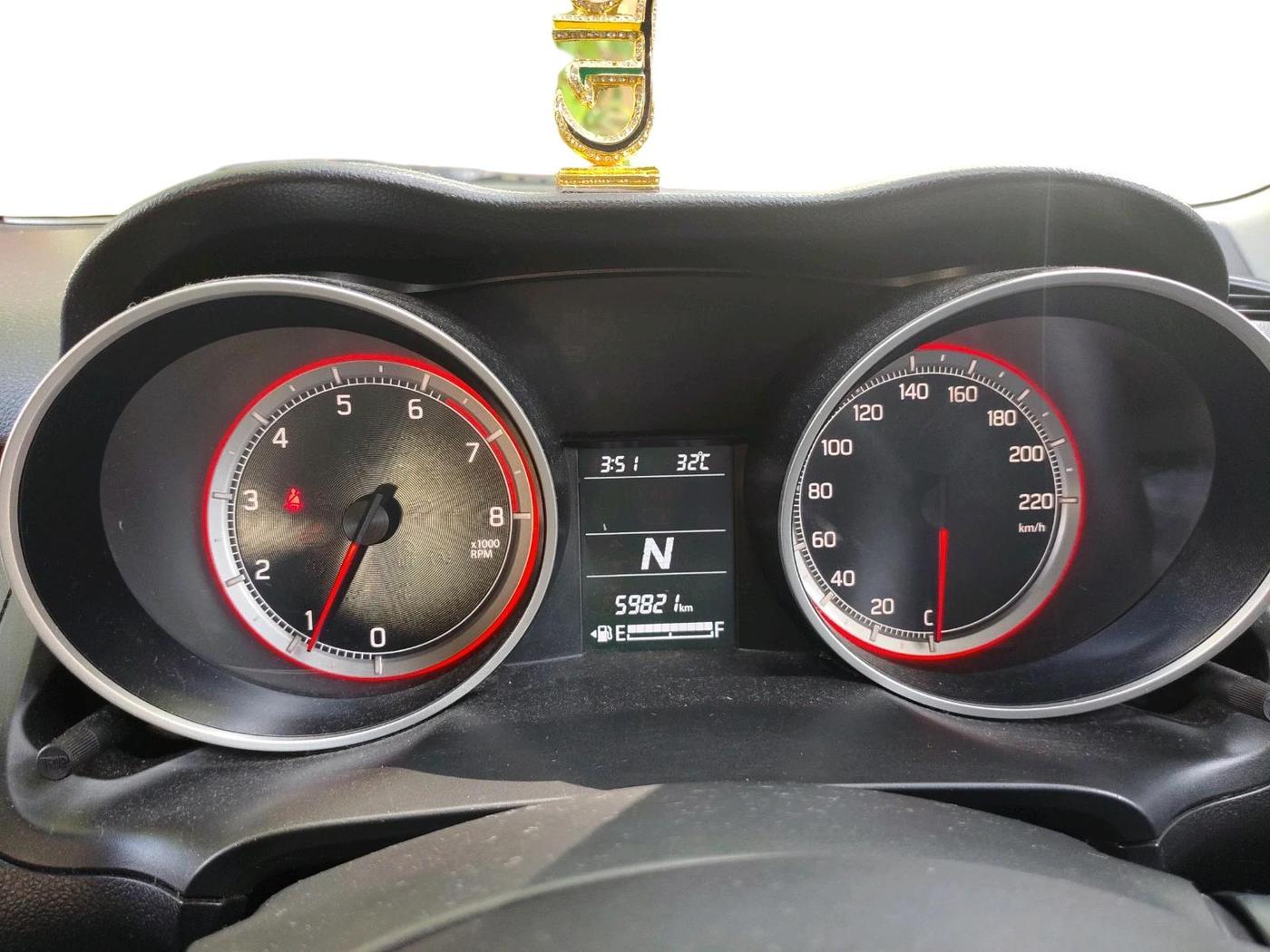 2018 Maruti Swift VXI AMT, Petrol, Automatic, 59,821 km, interior