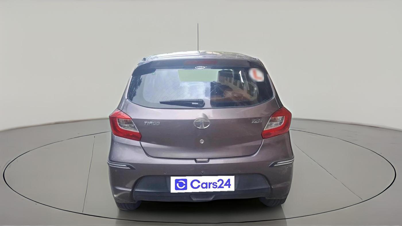 2017 Tata Tiago XZA PETROL, Petrol, Automatic, 51,258 km, exterior