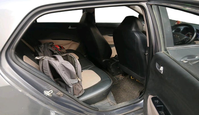 2018 Hyundai Grand i10 SPORTZ 1.2 KAPPA VTVT, CNG, Manual, 70,375 km, interior