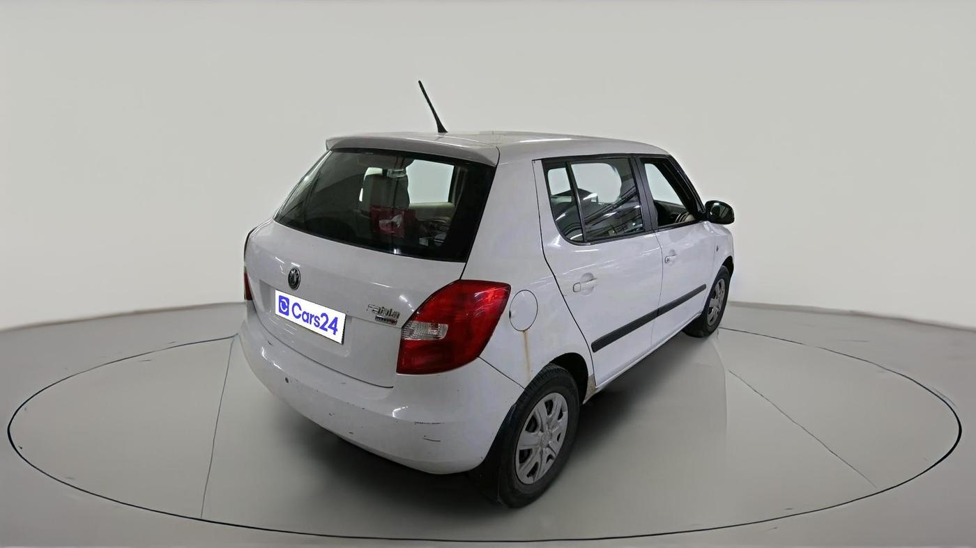 2011 Skoda Fabia AMBITION PLUS 1.2 MPI, Petrol, Manual, 97,117 km, exterior