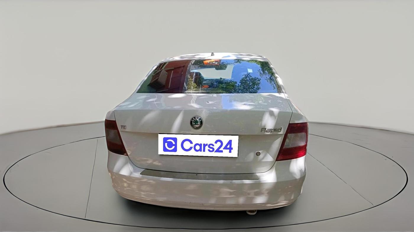 2012 Skoda Rapid ELEGANCE 1.6 TDI CR MT, Diesel, Manual, 1,13,741 km, exterior