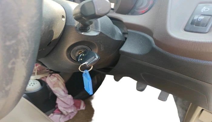 2014 Honda Amaze 1.2L I-VTEC S, Petrol, Manual, 1,12,986 km, interior