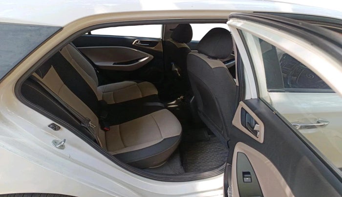 2015 Hyundai Elite i20 SPORTZ 1.2 (O), Petrol, Manual, 41,471 km, interior