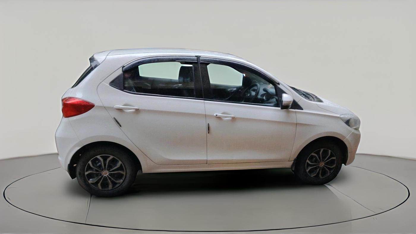 2016 Tata Tiago XZ PETROL, Petrol, Manual, 57,121 km, exterior