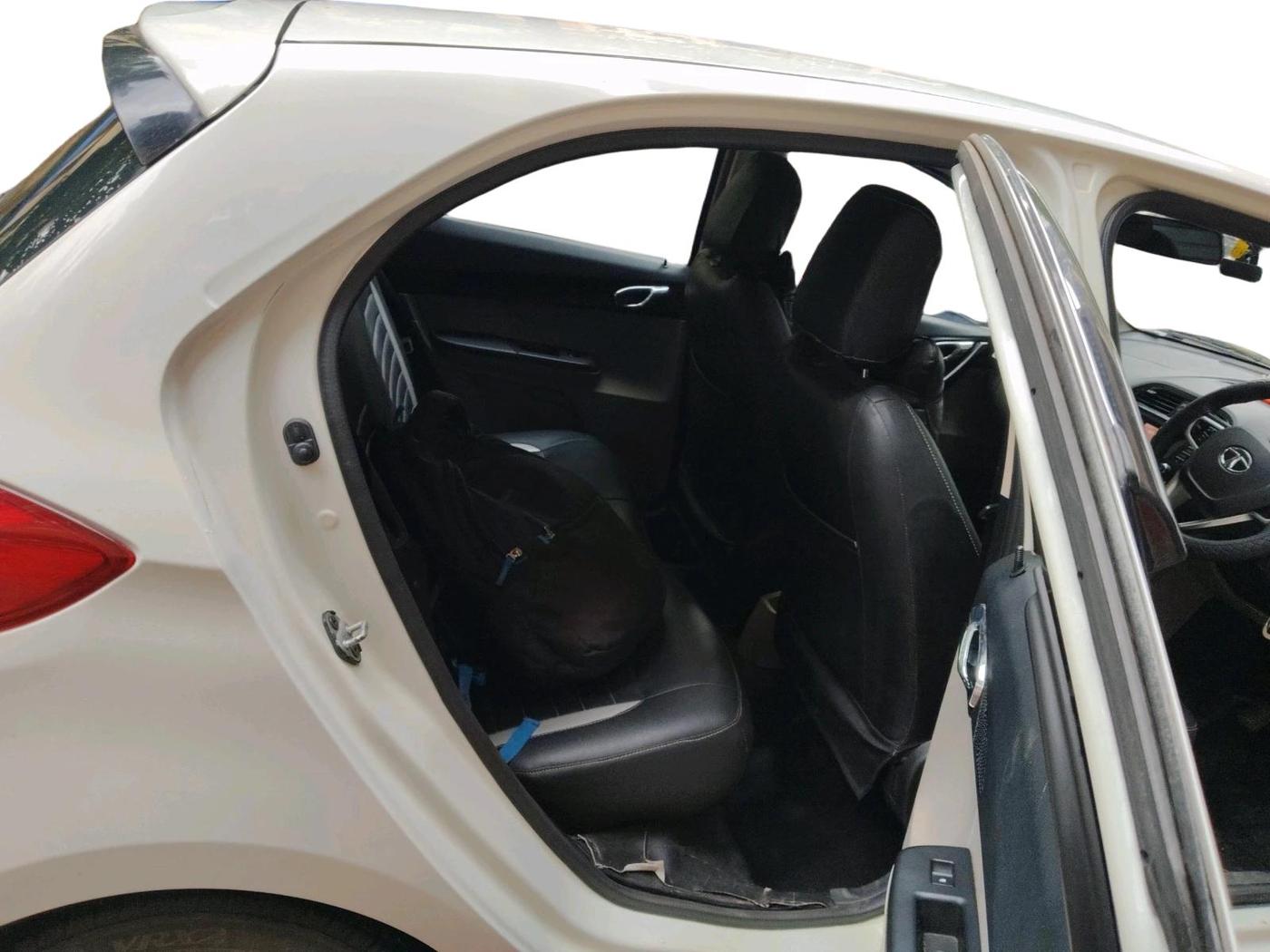 2016 Tata Tiago XZ PETROL, Petrol, Manual, 57,121 km, interior