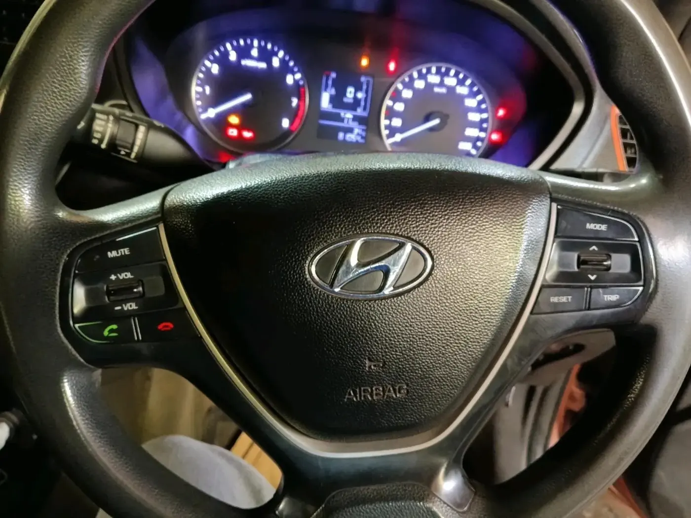 2015 Hyundai i20 Active 1.2 SX, Petrol, Manual, 81,054 km, interior