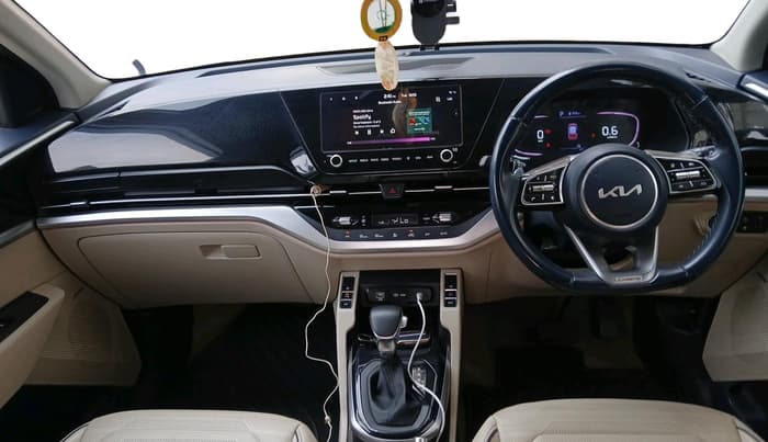 2023 KIA CARENS LUXURY PLUS 1.5 TURBO PETROL DCT 7 STR, Petrol, Automatic, 46,934 km, interior