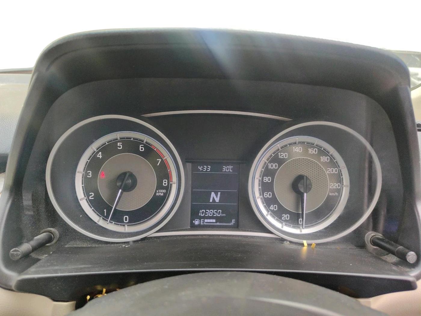 2020 Maruti Dzire ZXI AMT, CNG, Automatic, 1,03,850 km, interior