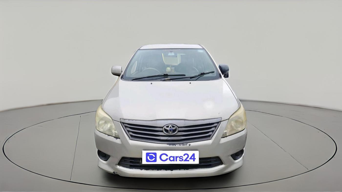 2012 Toyota Innova 2.5 G 7 STR, Diesel, Manual, 2,12,820 km, exterior