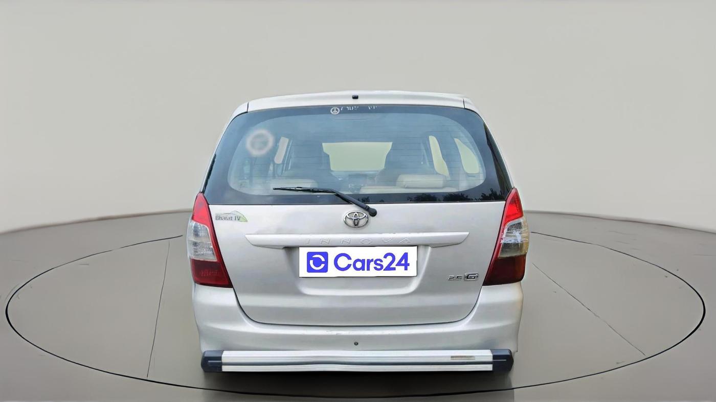 2012 Toyota Innova 2.5 G 7 STR, Diesel, Manual, 2,12,820 km, exterior