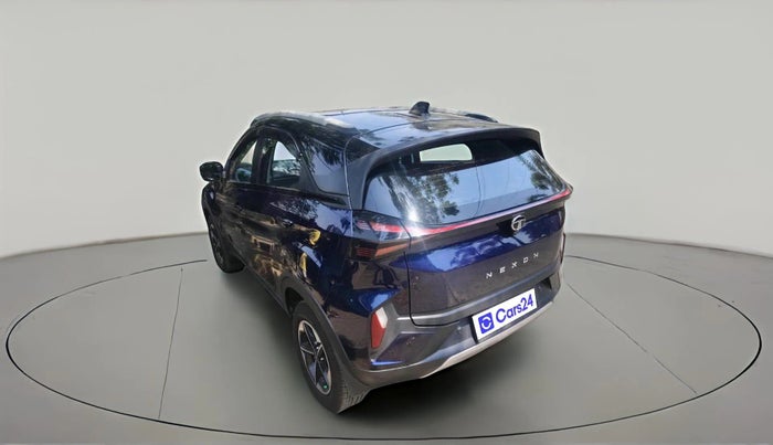 2025 Tata NEXON FEARLESS + SUNROOF DUAL TONE 1.5 DIESEL, Diesel, Manual, 1,124 km, exterior