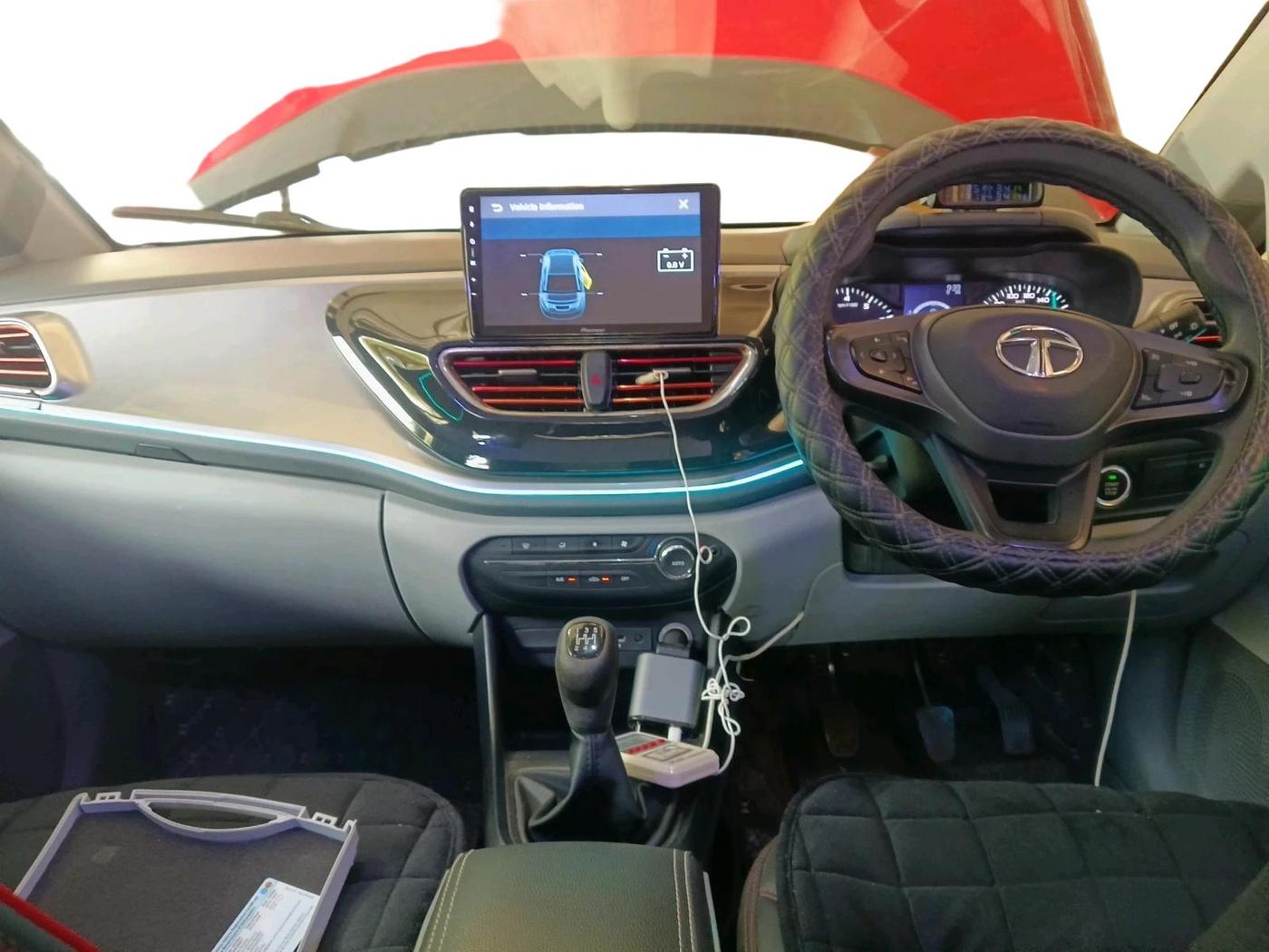 2020 Tata ALTROZ XT PETROL, Petrol, Manual, 46,408 km, interior