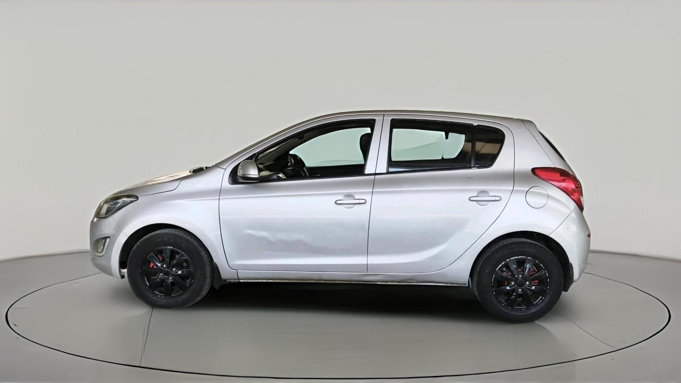 2013 Hyundai i20 SPORTZ 1.4 CRDI, Diesel, Manual, 2,92,953 km, exterior