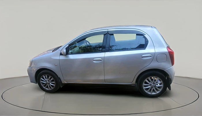 2011 Toyota Etios Liva V, Petrol, Manual, 1,83,721 km, exterior