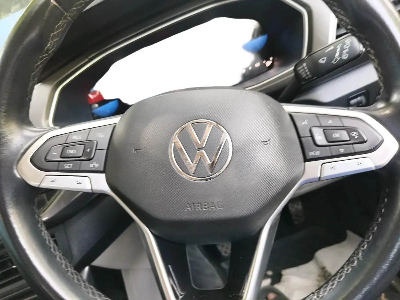 2023 Volkswagen TAIGUN TOPLINE 1.0 TSI MT, Petrol, Manual, 47,260 km, interior