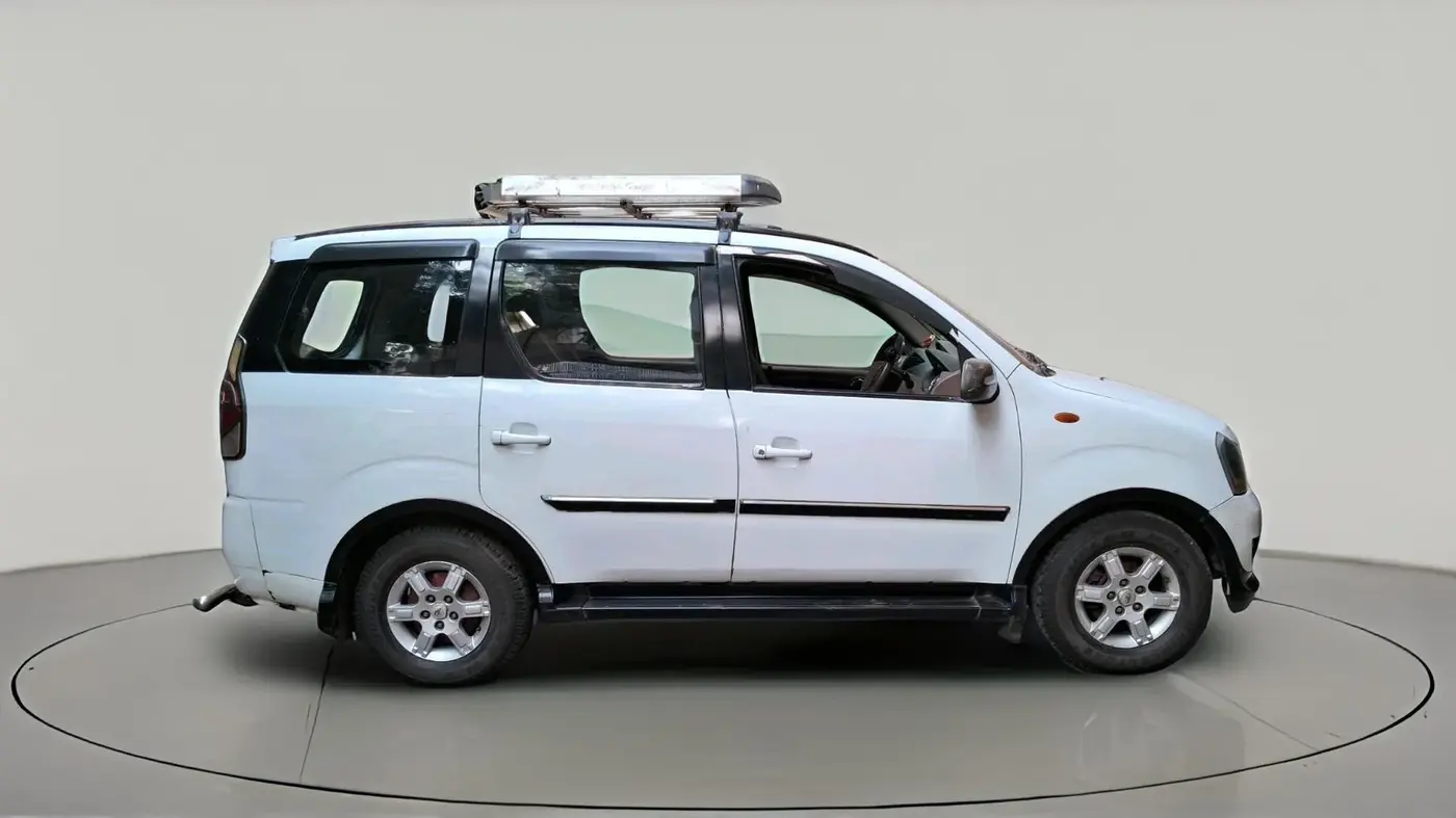 2012 Mahindra Xylo E8 ABS AIRBAG BS-III, Diesel, Manual, 95,035 km, exterior