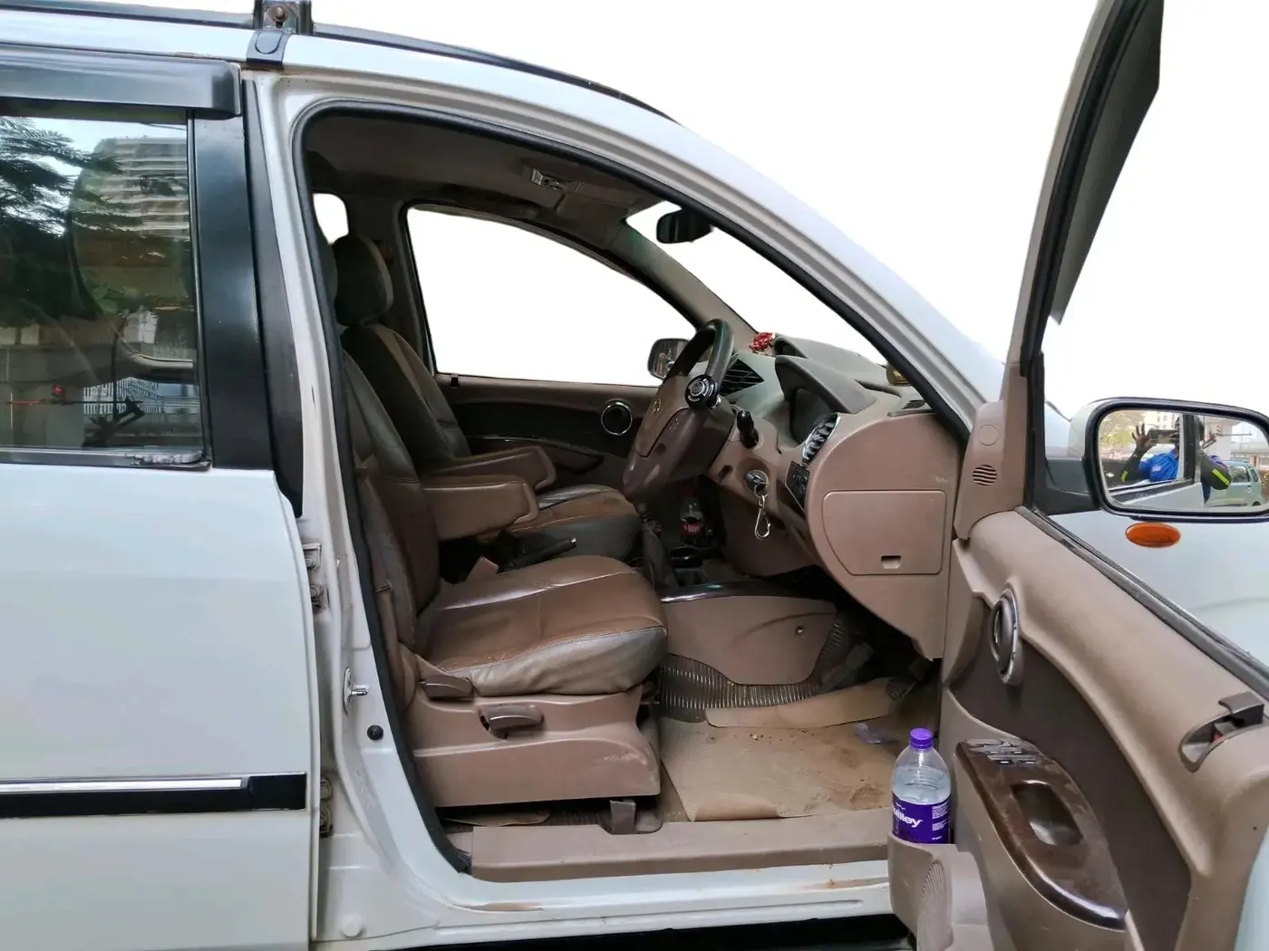 2012 Mahindra Xylo E8 ABS AIRBAG BS-III, Diesel, Manual, 95,035 km, interior
