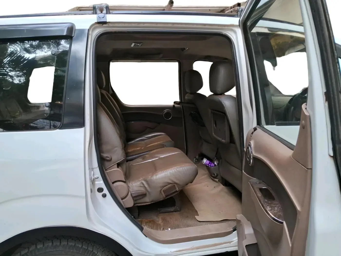 2012 Mahindra Xylo E8 ABS AIRBAG BS-III, Diesel, Manual, 95,035 km, interior