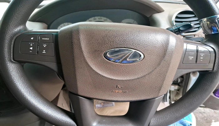 2012 Mahindra Xylo E8 ABS AIRBAG BS-III, Diesel, Manual, 95,035 km, interior